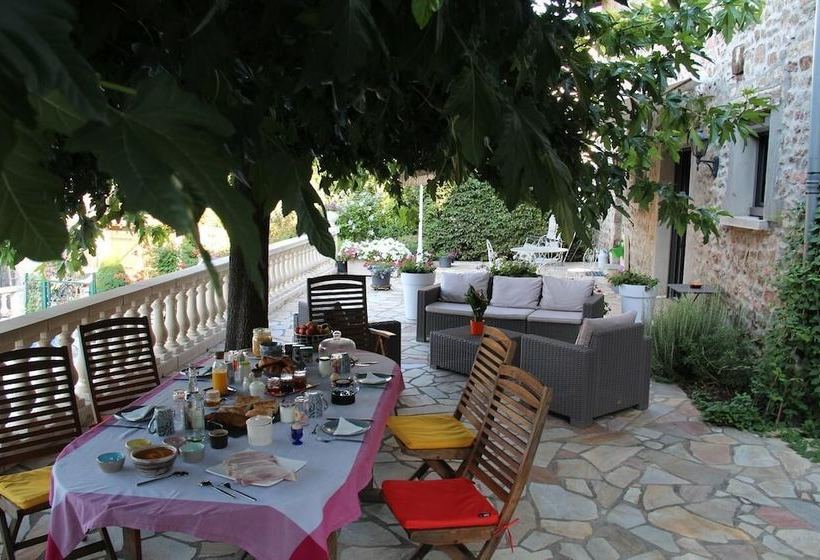 مبيت وإفطار Au Petit Clos