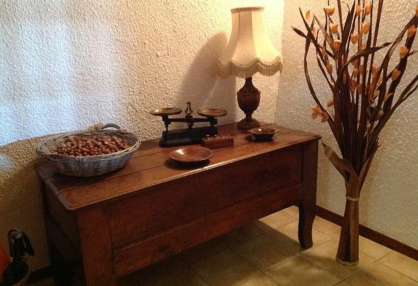 مبيت وإفطار Au Petit Clos