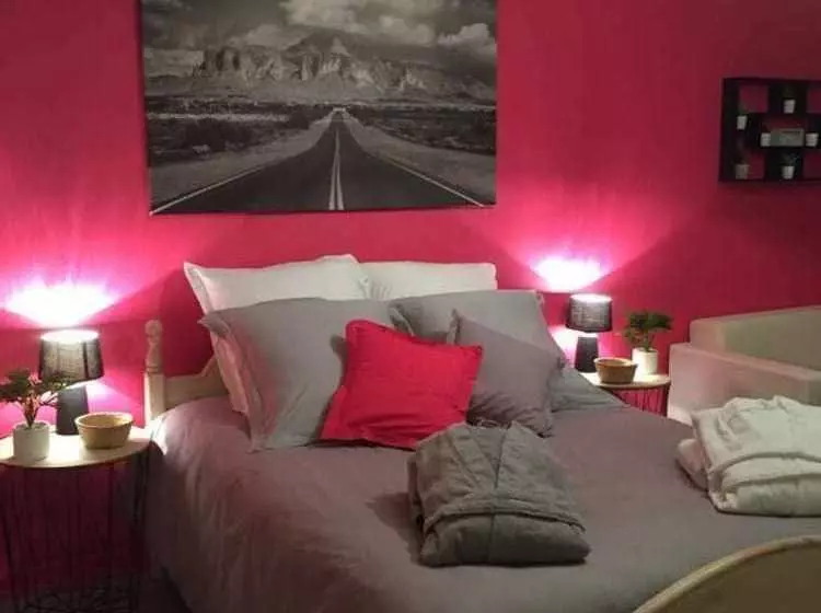 Aamiaismajoitus (B&B) Au Petit Clos