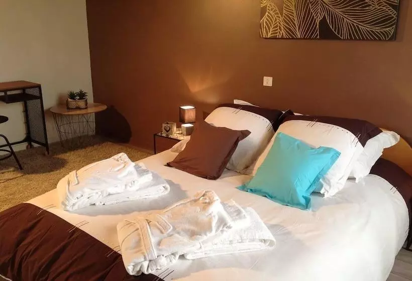 Aamiaismajoitus (B&B) Au Petit Clos