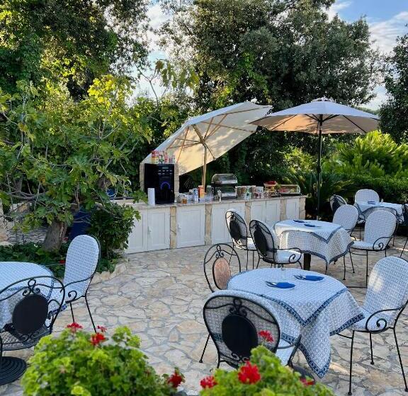 تختخواب و صبحانه Rooms Figarola