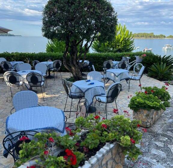 تختخواب و صبحانه Rooms Figarola