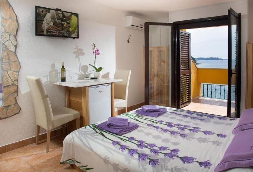 تختخواب و صبحانه Rooms Figarola