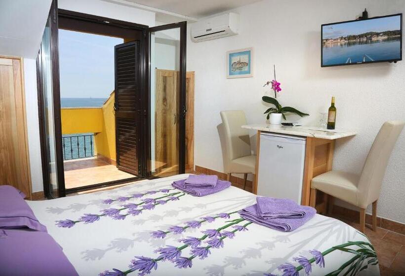 تختخواب و صبحانه Rooms Figarola