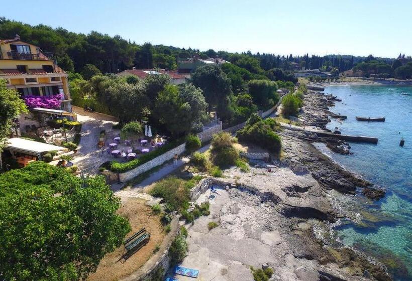 تختخواب و صبحانه Rooms Figarola