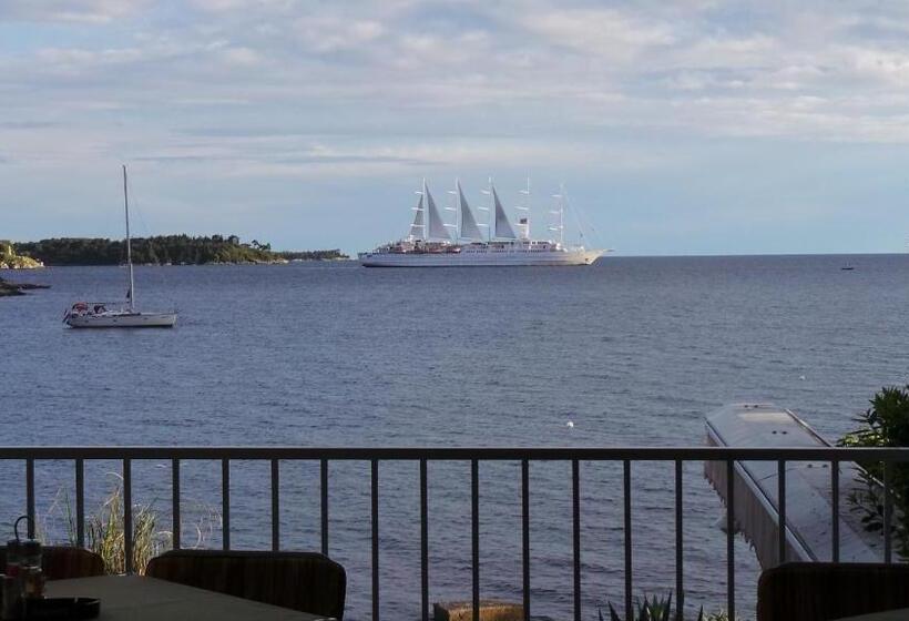 تختخواب و صبحانه Rooms Figarola