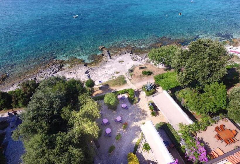 تختخواب و صبحانه Rooms Figarola