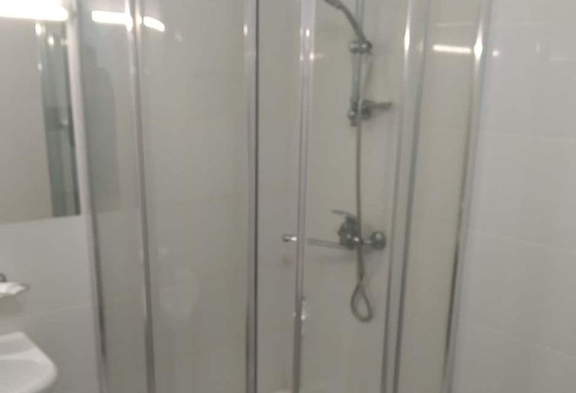 בית מלון כפרי Day Night