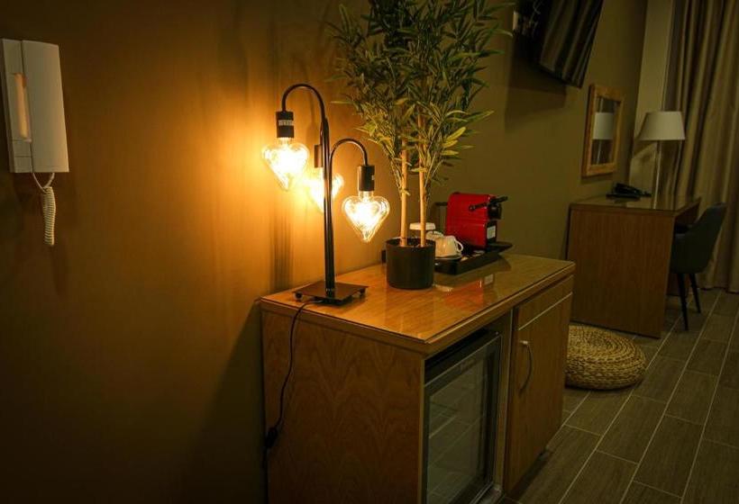 هتل La Place Suites - La Place De La Gare