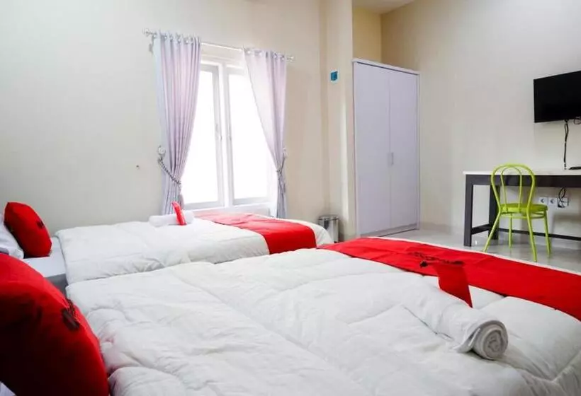 Hotelli Reddoorz Syariah Near Rsud Margono Purwokerto