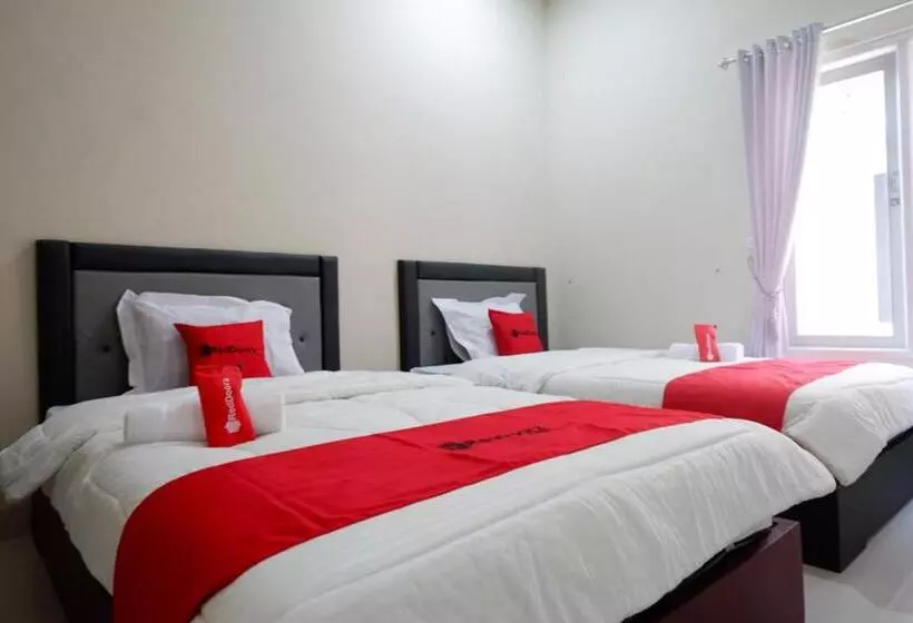 Hotelli Reddoorz Syariah Near Rsud Margono Purwokerto