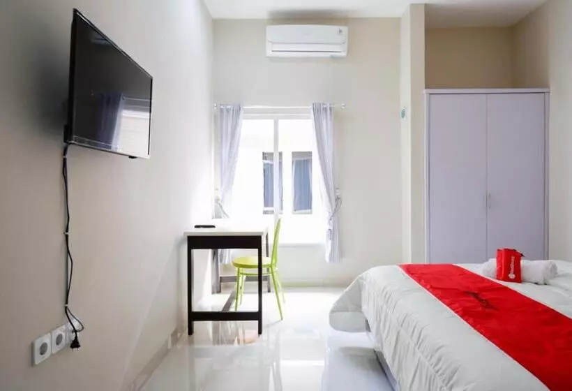 Hotelli Reddoorz Syariah Near Rsud Margono Purwokerto