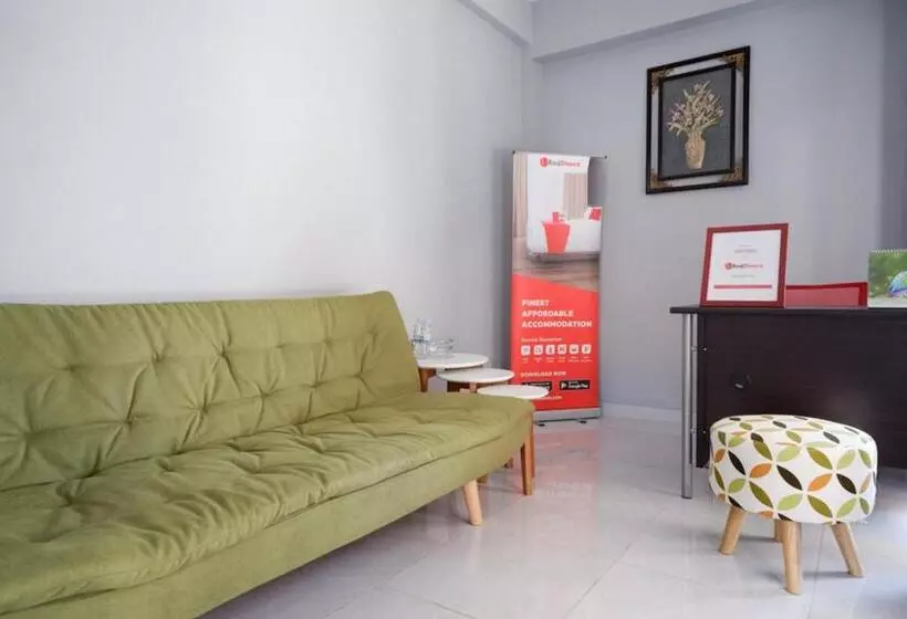 Hotelli Reddoorz Syariah Near Rsud Margono Purwokerto