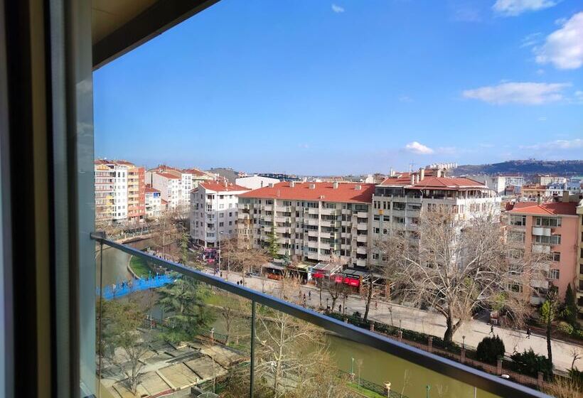 בית מלון כפרי Smart By Dedeman Eskisehir