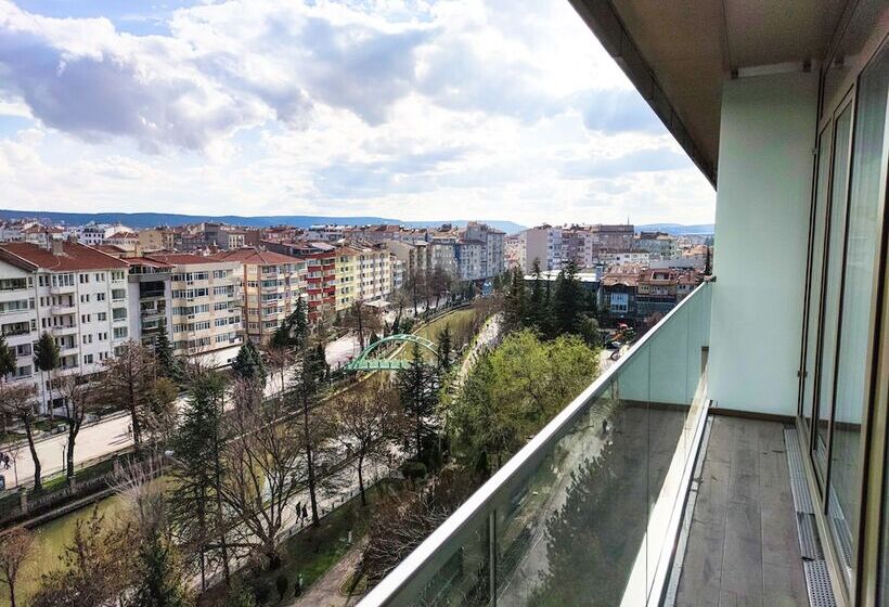 בית מלון כפרי Smart By Dedeman Eskisehir