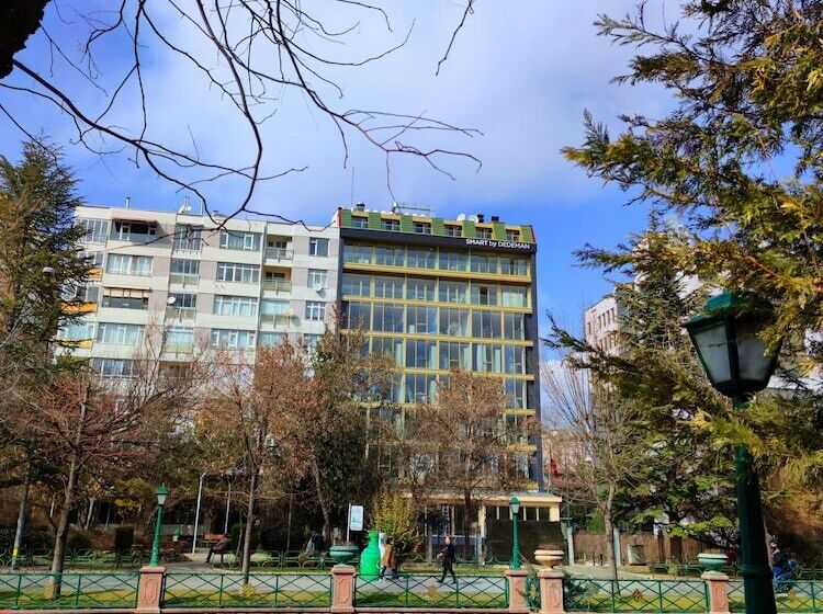 בית מלון כפרי Smart By Dedeman Eskisehir
