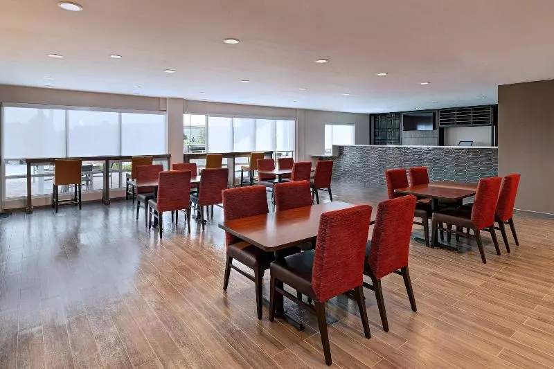 ホテル Towneplace Suites San Antonio Northwest At The Rim
