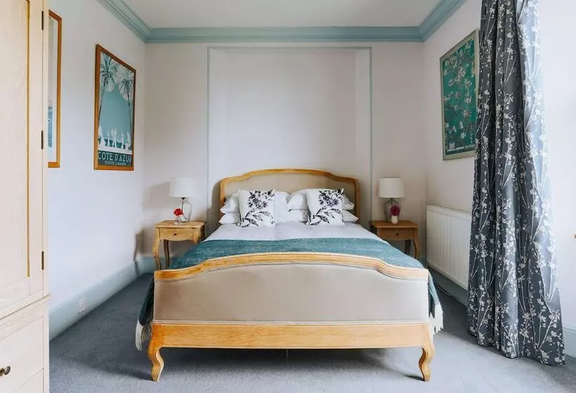 Ivy House Cornwall B&b