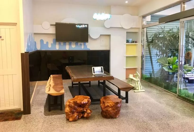 پانسیون Luodong Goodhouse