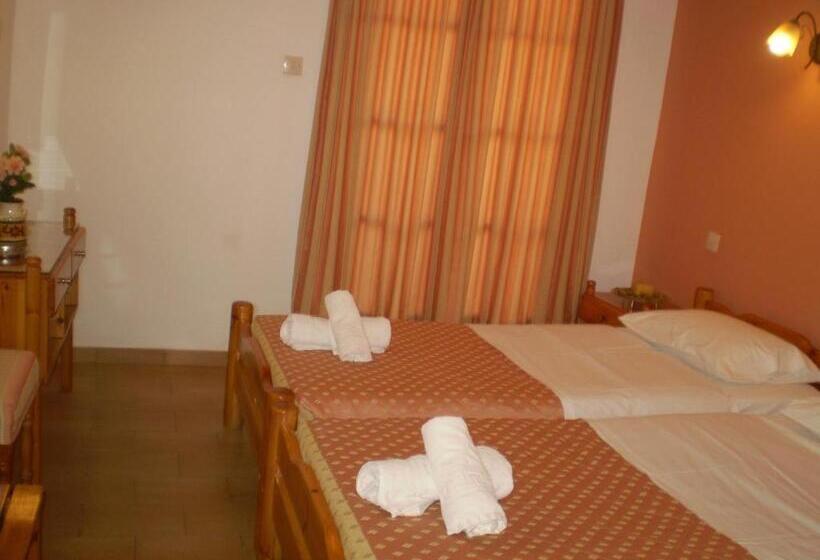 پانسیون Studios Nopi Zoi