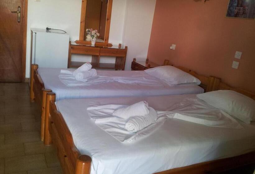 پانسیون Studios Nopi Zoi