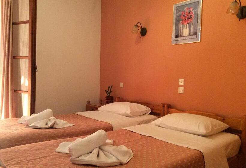 پانسیون Studios Nopi Zoi