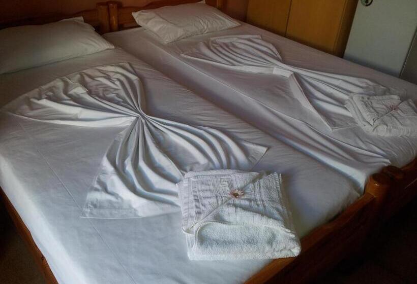 پانسیون Studios Nopi Zoi