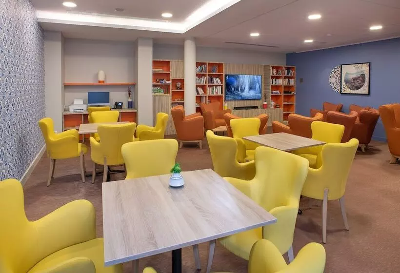 レジデンス Domitys La Majolique