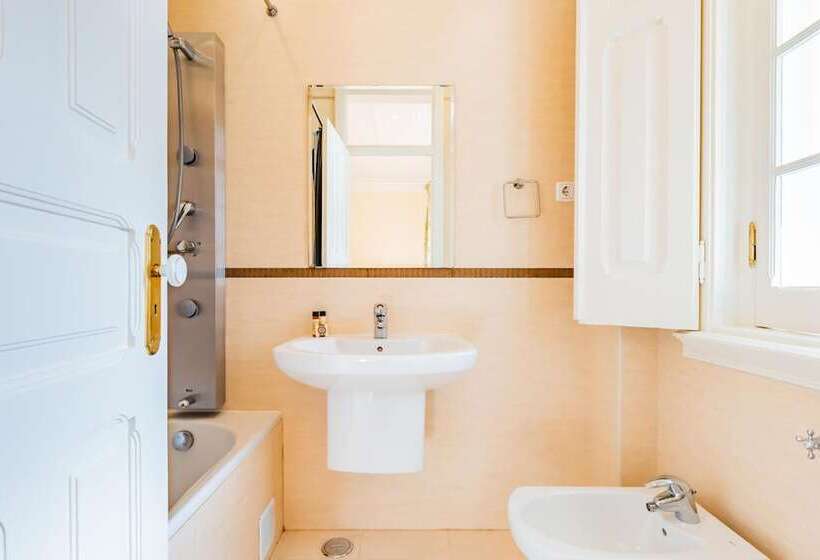 Central Urban @ Saldanha