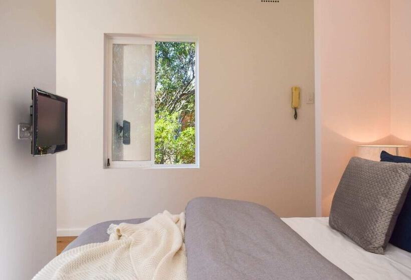 Sun Drenched 1 Bed Studio Apartment In Newtown
