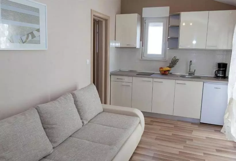 Apartment Karmen 2