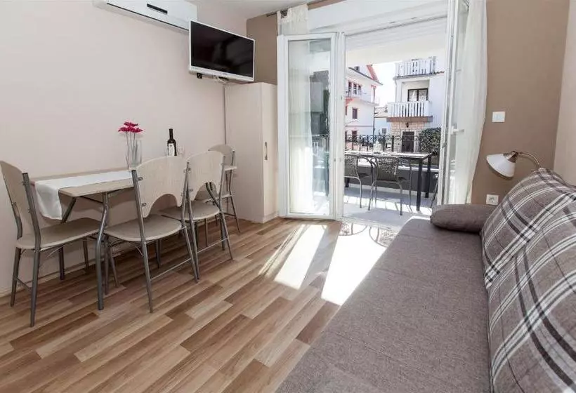 Apartment Karmen 2