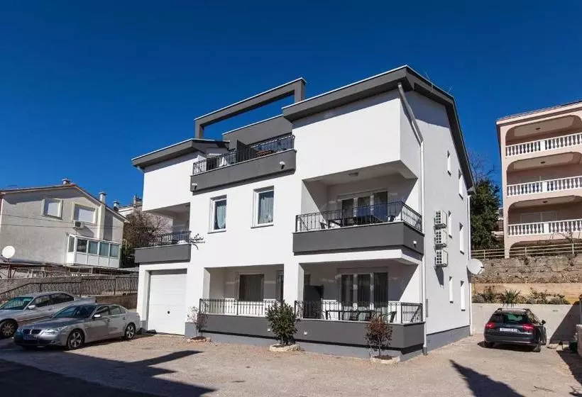 Apartment Karmen 2