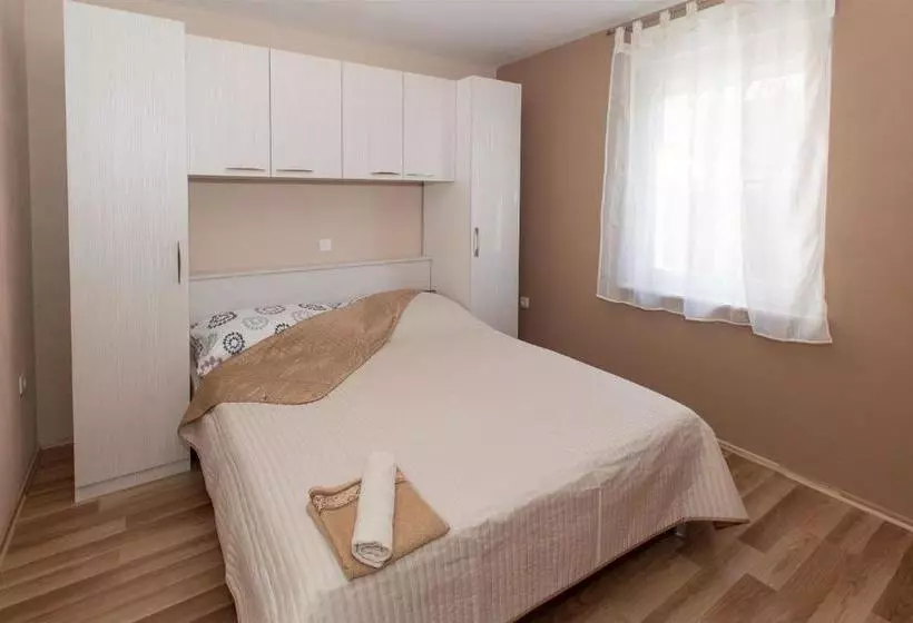 Apartment Karmen 2