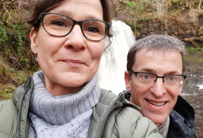 مبيت وإفطار Tŷ Selah, Rugby Ave, Neath