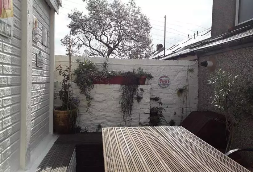 Aamiaismajoitus (B&B) Tŷ Selah, Rugby Ave, Neath