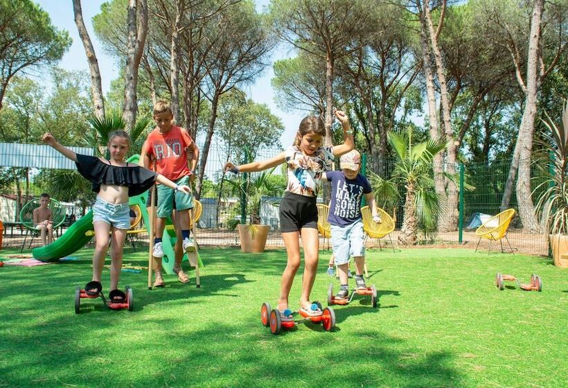 ホテル Mobilhome Fréjus Camping Gorge Vent