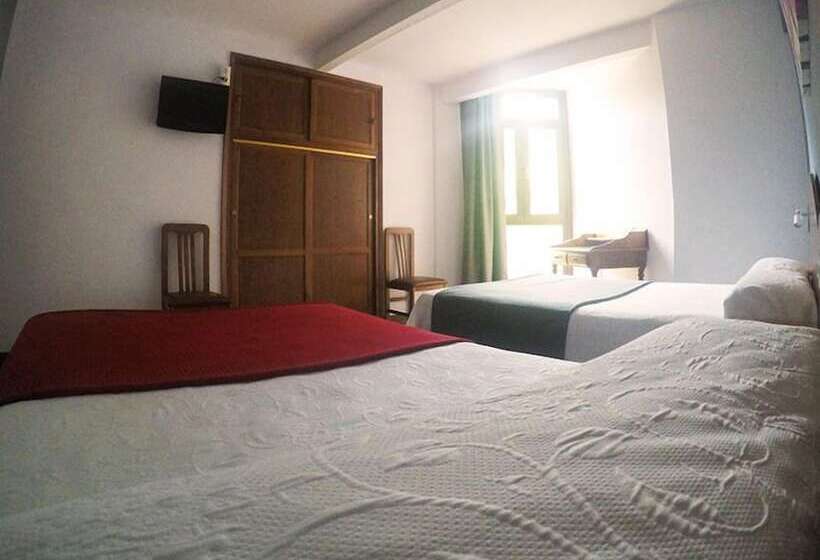 호텔 Restaurante Urgain Ii