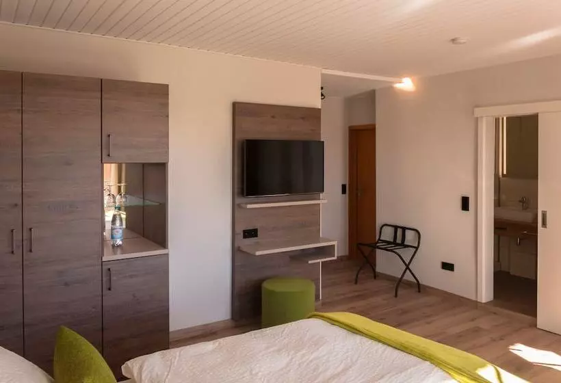 Majatalo Lindenhof Hotel Garni