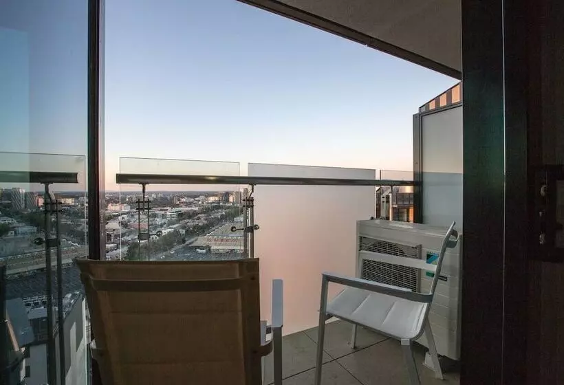 Sweet Apartment At Centro Melbourne