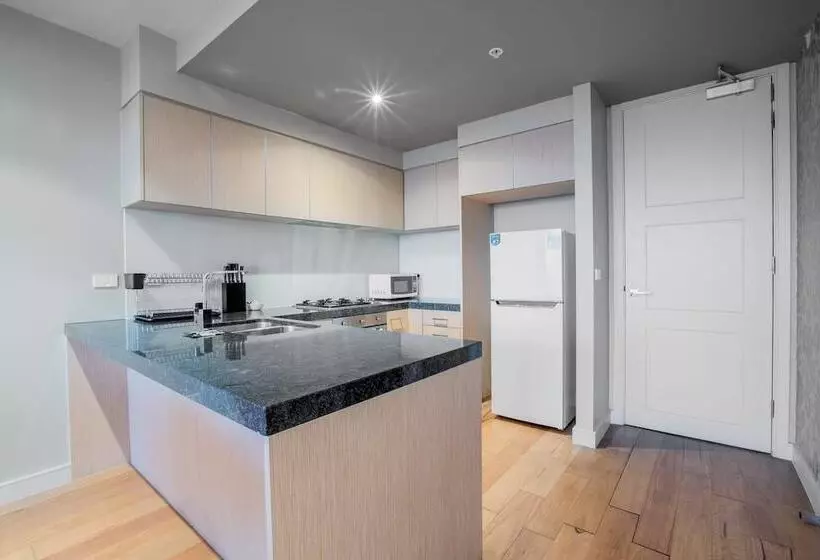 Sweet Apartment At Centro Melbourne