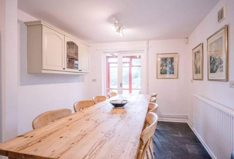 The Shealing, Waldringfield