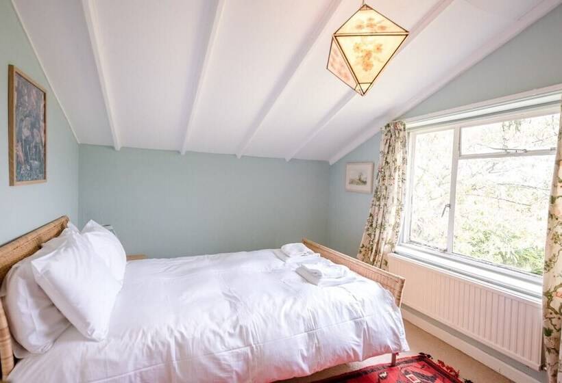 The Shealing, Waldringfield