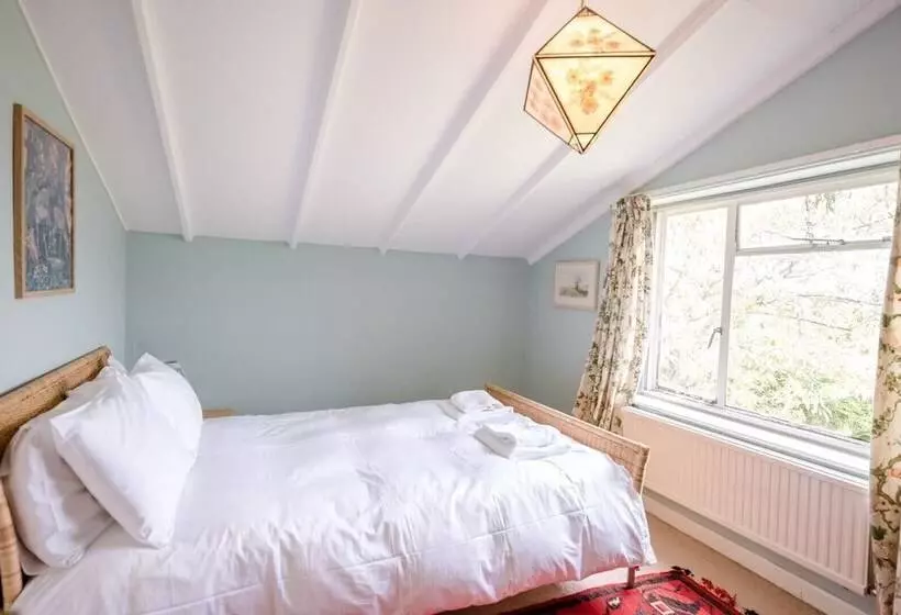 The Shealing, Waldringfield