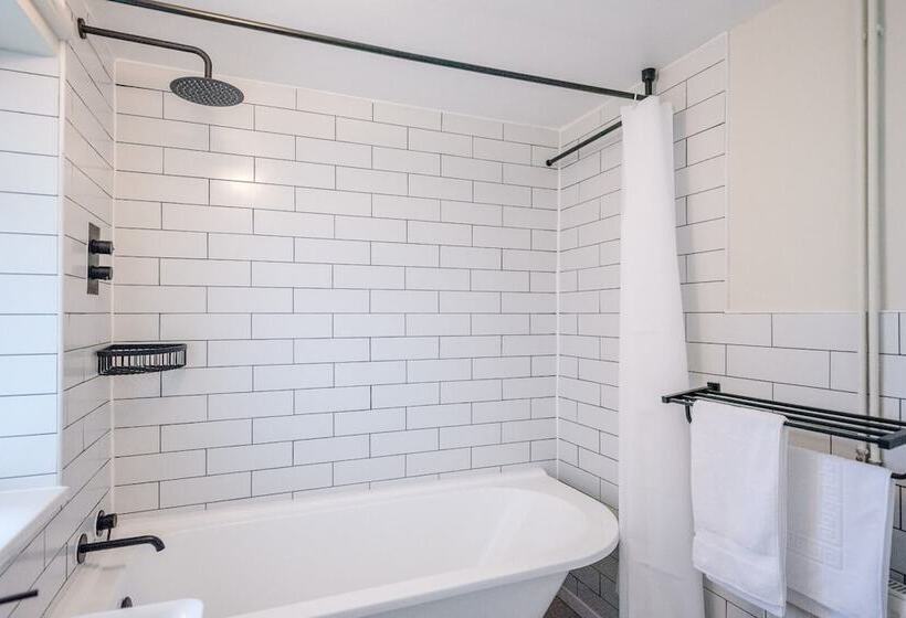 The Shealing, Waldringfield