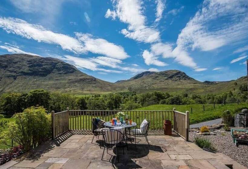 Craigeanie Farmhouse