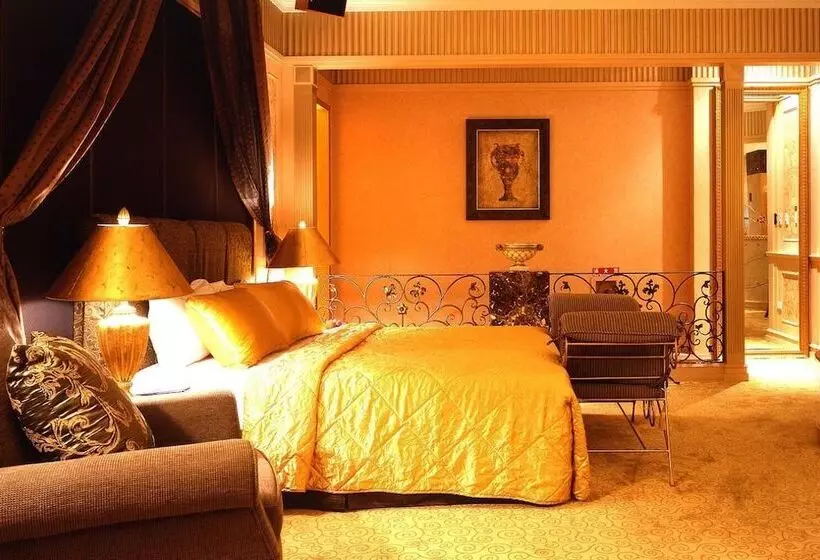 Dong Feng Motel