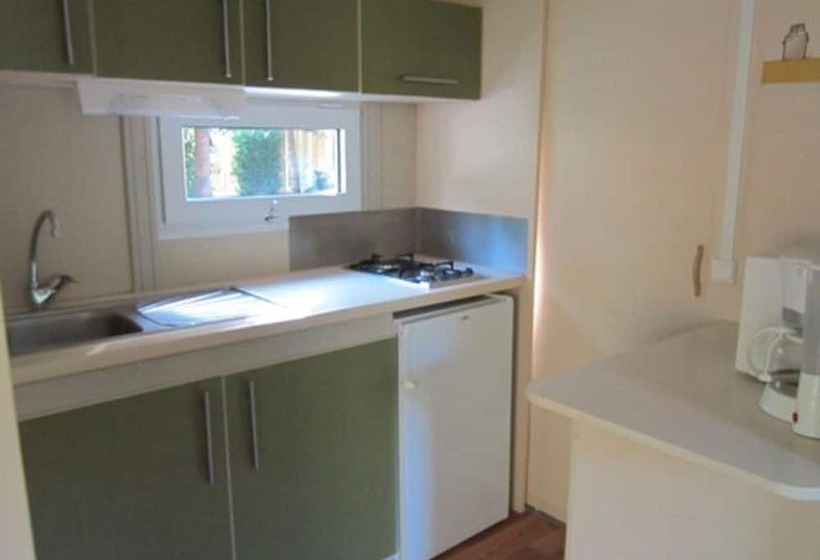 בית מלון כפרי Camping Le Colporteur