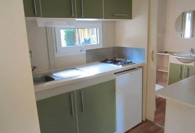 בית מלון כפרי Camping Le Colporteur