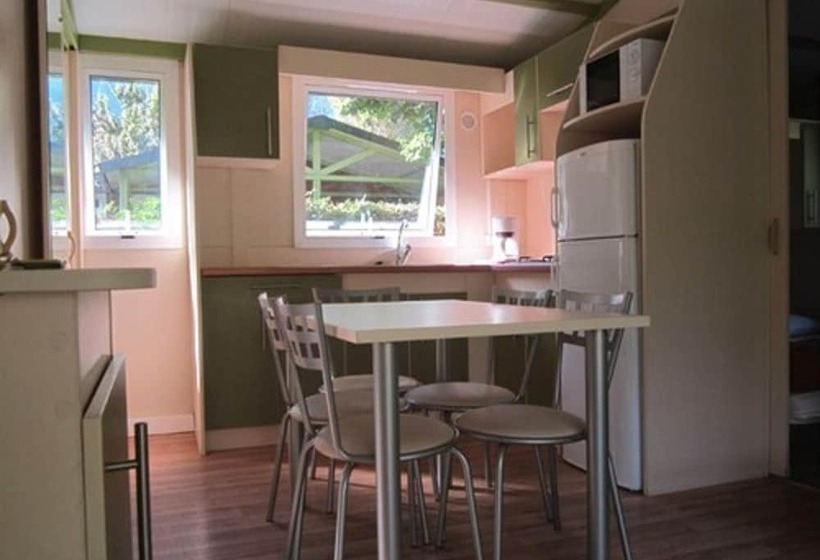 בית מלון כפרי Camping Le Colporteur